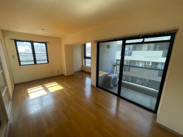 居室・リビング　※別部屋参考写真