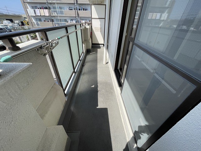 バルコニー　※別号室の写真使用中