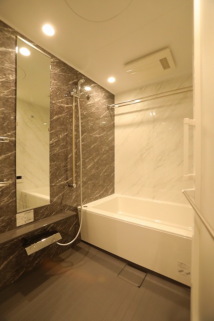 バス・シャワールーム　バス※別部屋参考写真