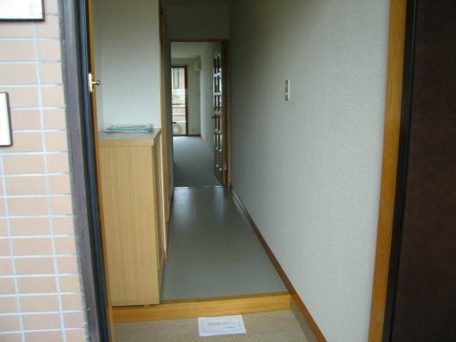 玄関　下駄箱付