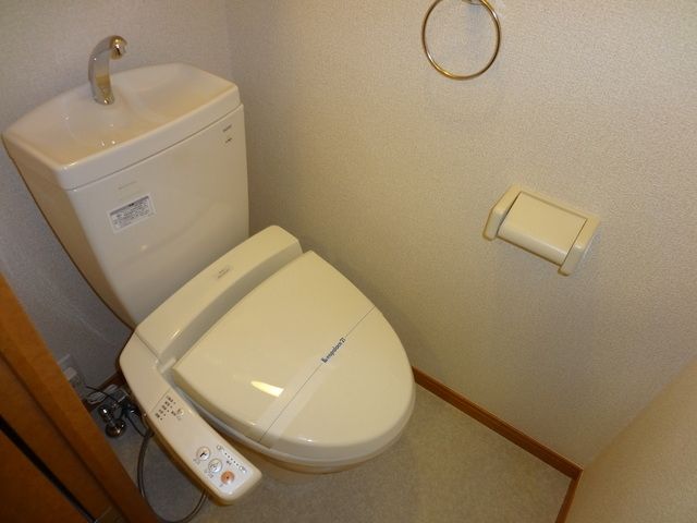 トイレ　ウォシュレット