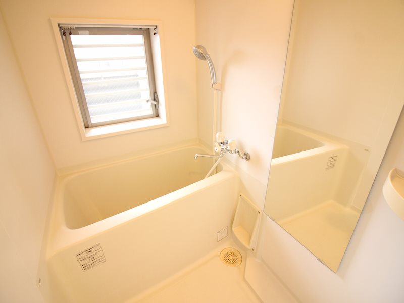 バス・シャワールーム　別号室イメージ