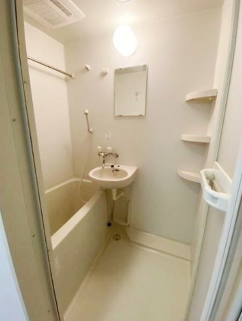 バス・シャワールーム　同仕様参考