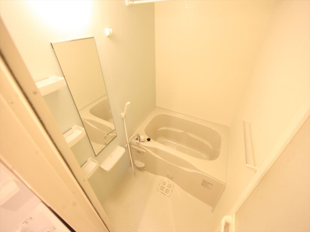 バス・シャワールーム　バスルーム　浴室暖房乾燥機付き