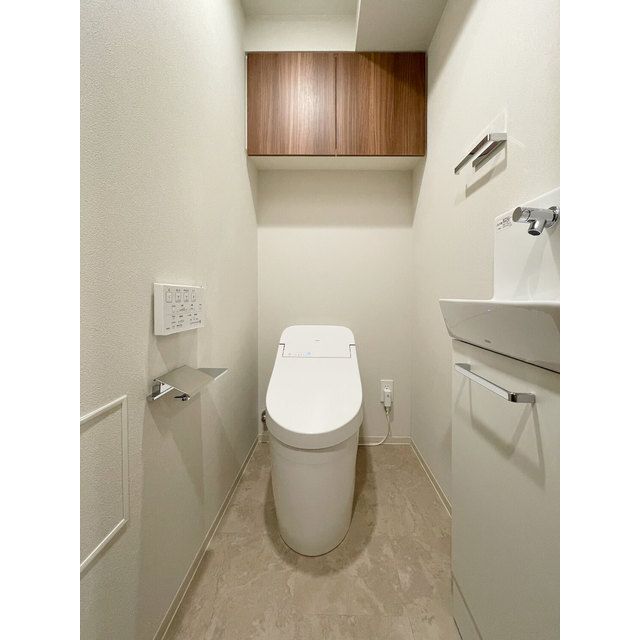 トイレ　落ち着いたトイレです