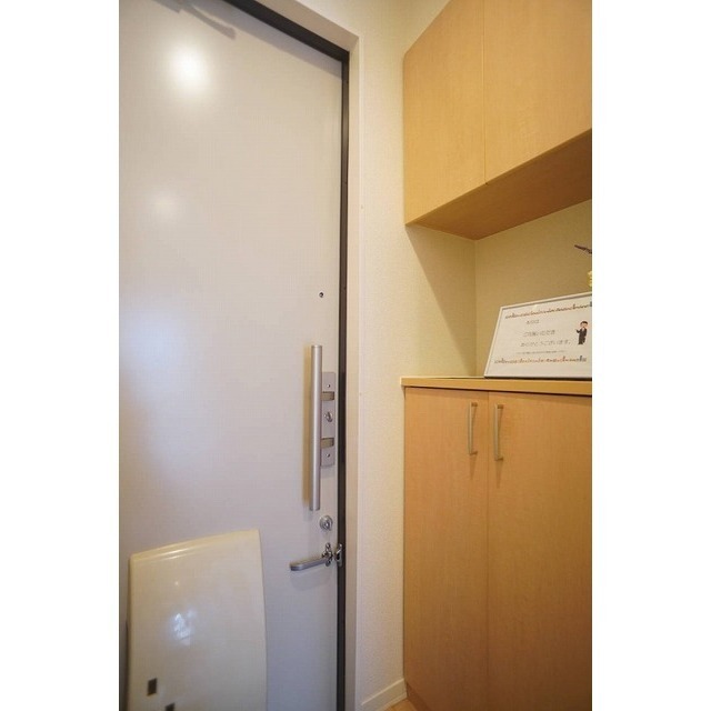 玄関　大容量のシューズＢＯＸ付き♪