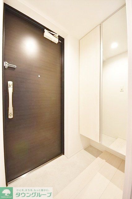 玄関　お部屋探しは株式会社　タウンハウジング　までお気軽にお問合…