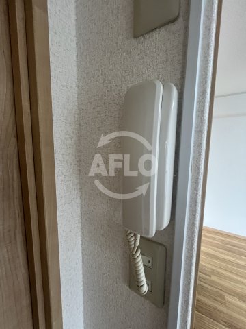 セキュリティ　サンフラッツ新大阪本館　インターホン