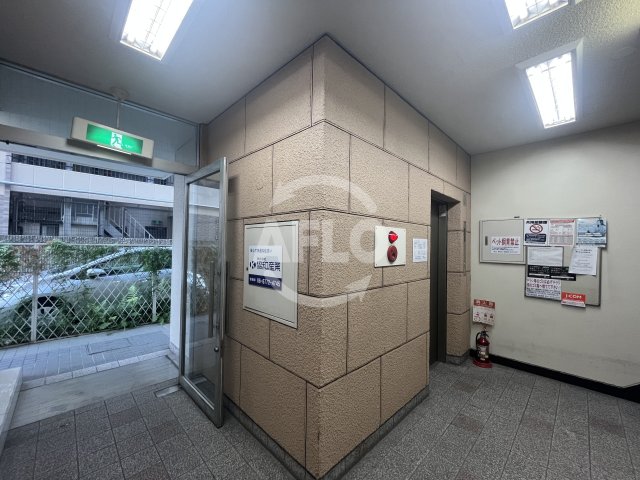 エントランス　サンフラッツ新大阪本館　エントランス