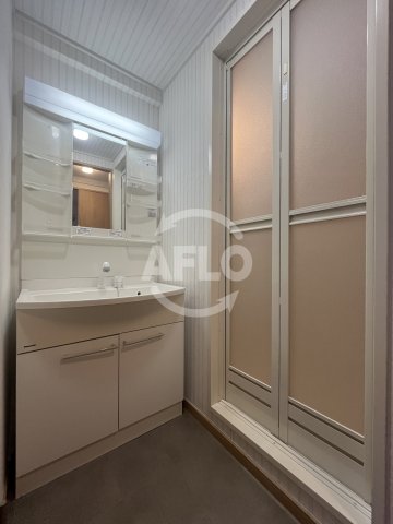 洗面設備　サンフラッツ新大阪本館　洗面台