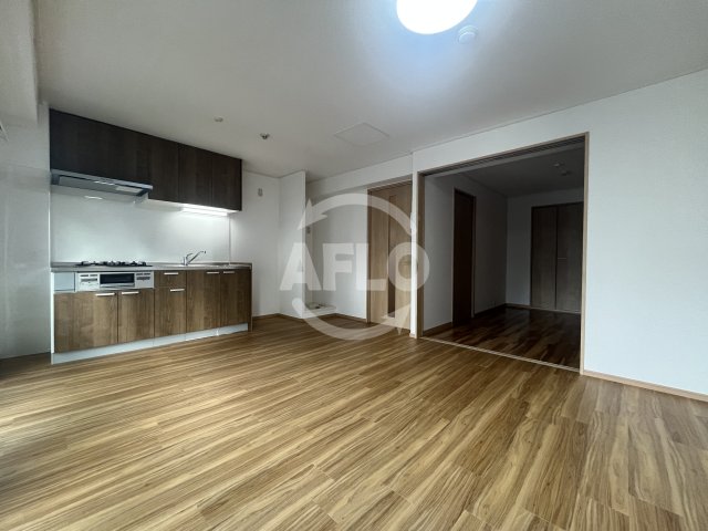 居室・リビング　サンフラッツ新大阪本館　リビング