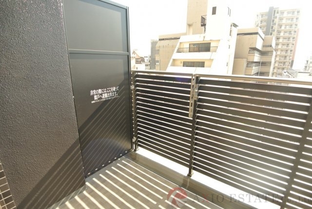 バルコニー　エスライズ新大阪フロント