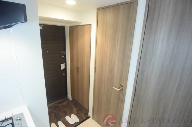 玄関　エスライズ新大阪フロント