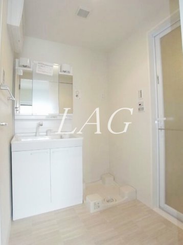 洗面設備　洗面台です。