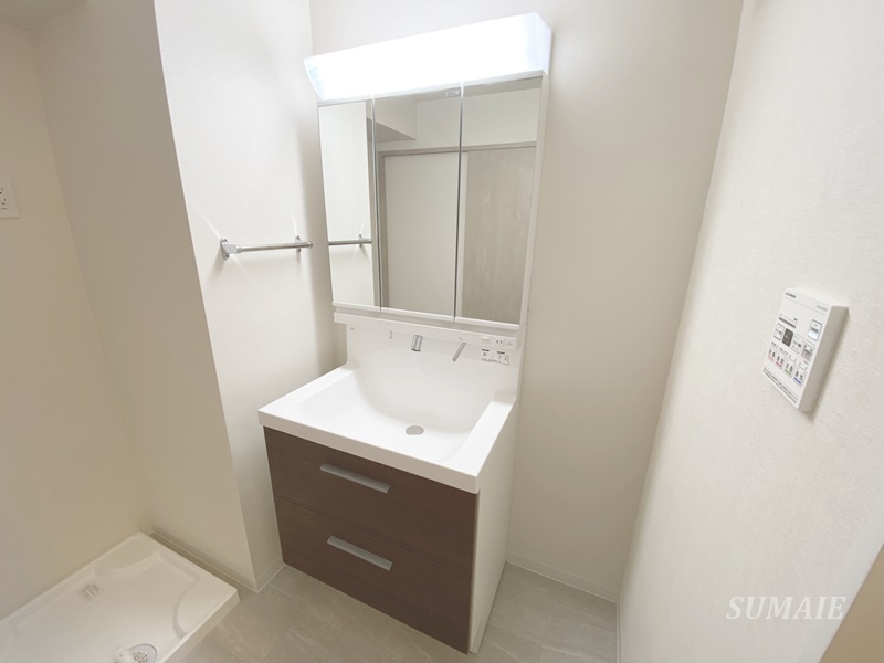 洗面設備　独立洗面台です☆