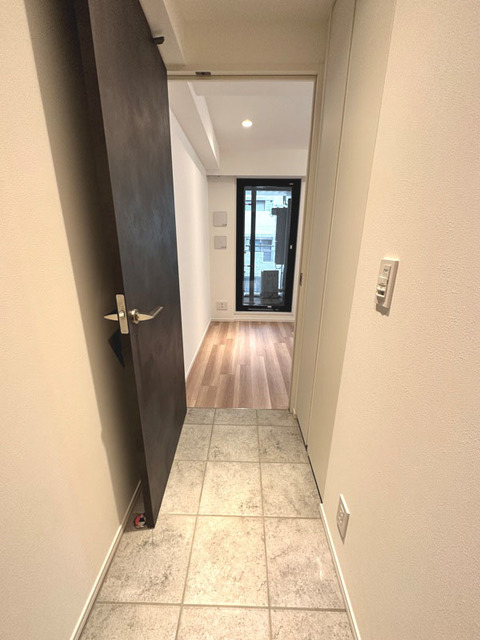 玄関　※写真は同タイプ住戸です。