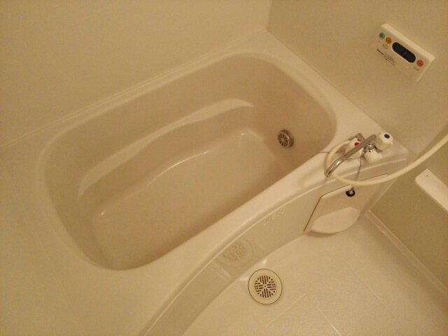 バス・シャワールーム　お風呂です
