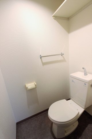 トイレ　参考写真です。現況優先。