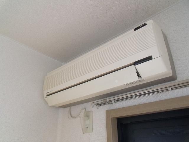 その他設備　エアコン１台完備です