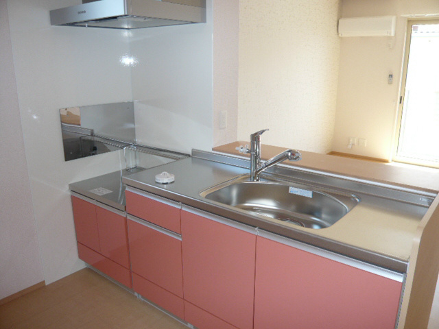 キッチン　別部屋参考写真です。