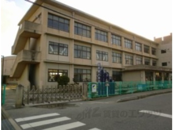 小学校　稲枝東小学校（小学校）まで880m