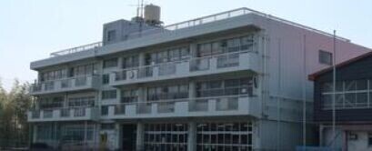 小学校　横浜市立新田小学校（小学校）まで1003m