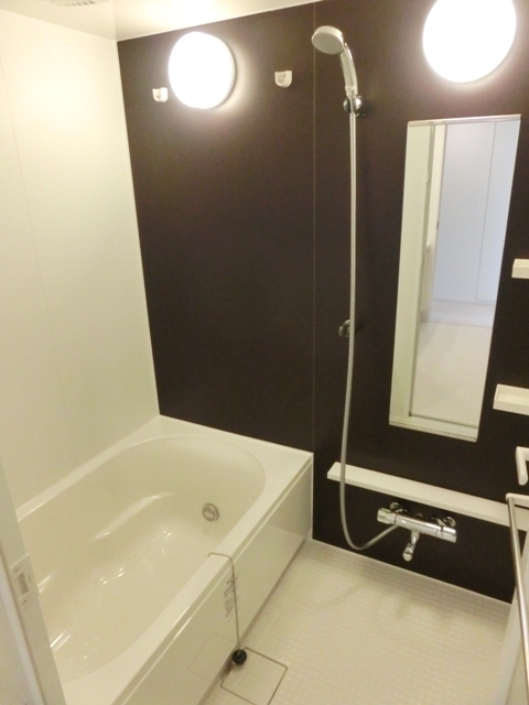 バス・シャワールーム　※写真は同タイプ住戸です。