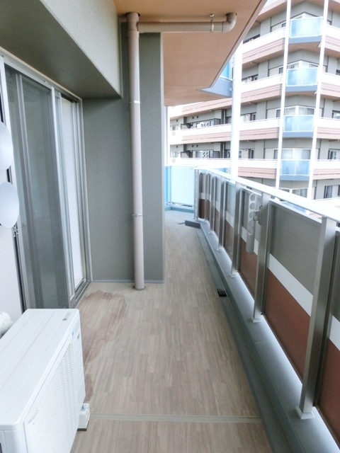 バルコニー　※写真は同タイプ住戸です。