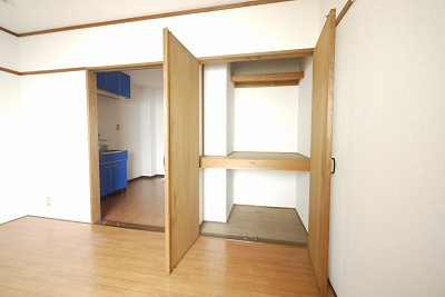 収納　メゾン奥田南