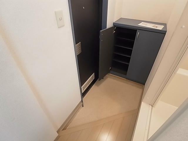 玄関　同一物件参考写真