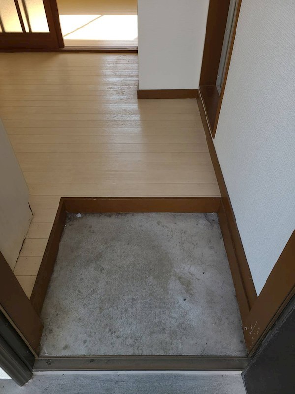 玄関　別部屋参照