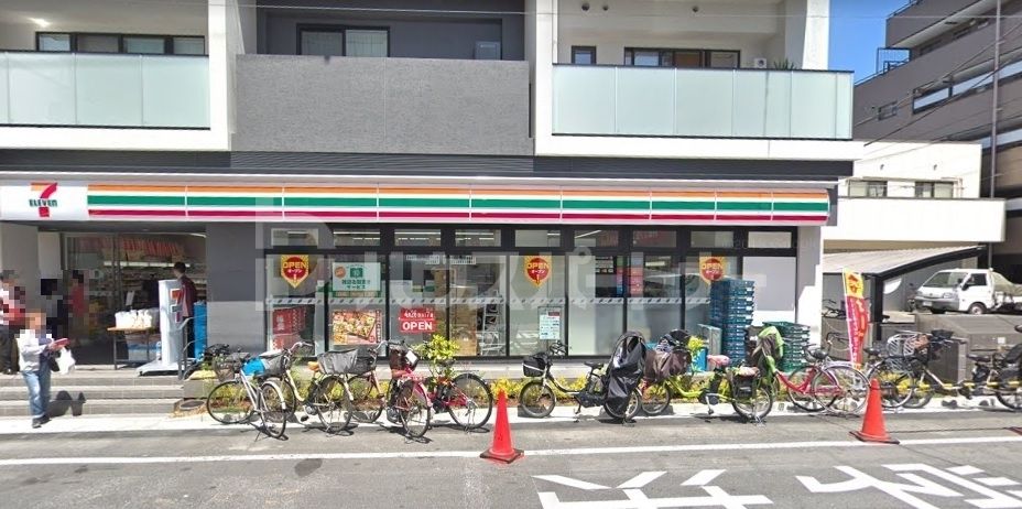 コンビニ　セブンイレブン墨田横川5丁目店（コンビニ）まで620m