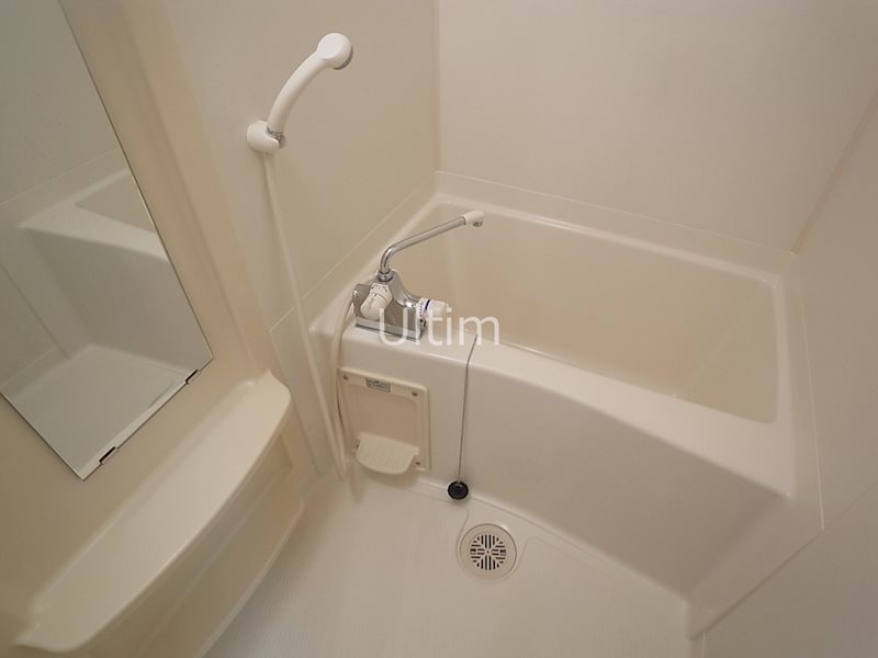 バス・シャワールーム　別部屋のお写真です。ご参考までに！
