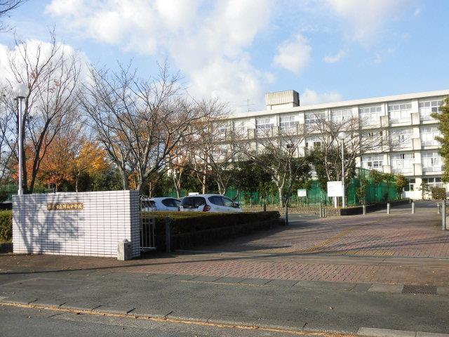 中学校　袋井市立周南中学校（中学校）まで500m