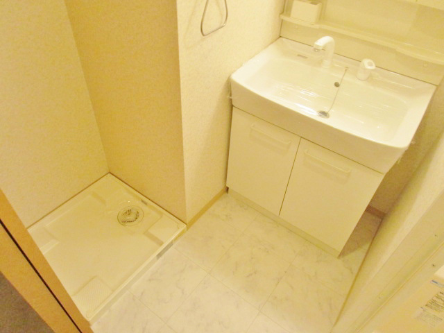 洗面設備　※別号室の写真です。