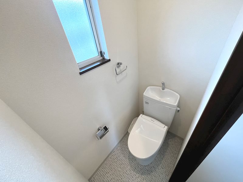 トイレ　別部屋参考写真