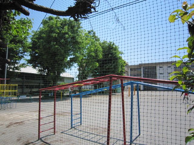 小学校　中央東小学校（小学校）まで184m