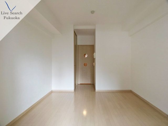 居室・リビング　※別部屋のお写真です。