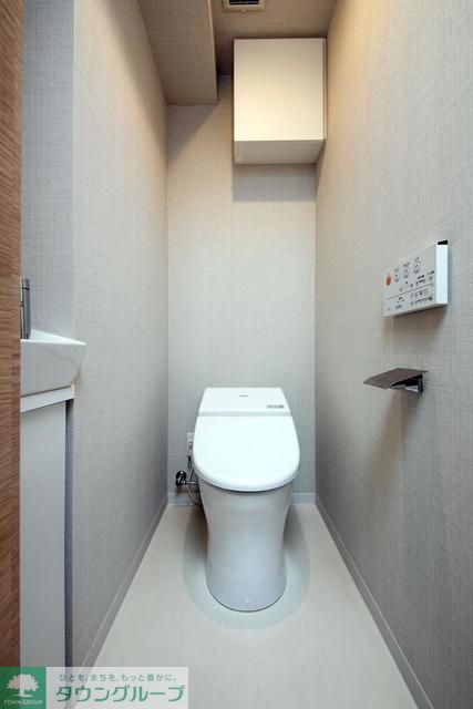 トイレ　※写真は同タイプ住戸です。