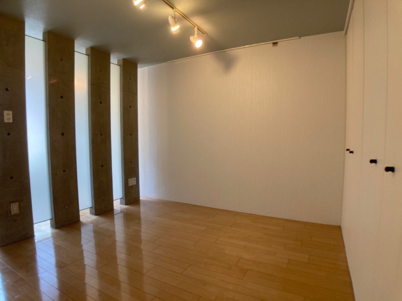 居室・リビング　広くてキレイなお部屋が広がっていて、充実した生活が送れそう。