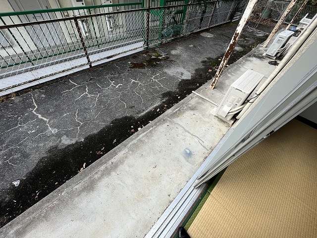 バルコニー　同物件別号室の写真です。