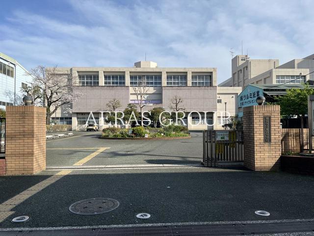 中学校　横浜市立寛政中学校（中学校）まで881m