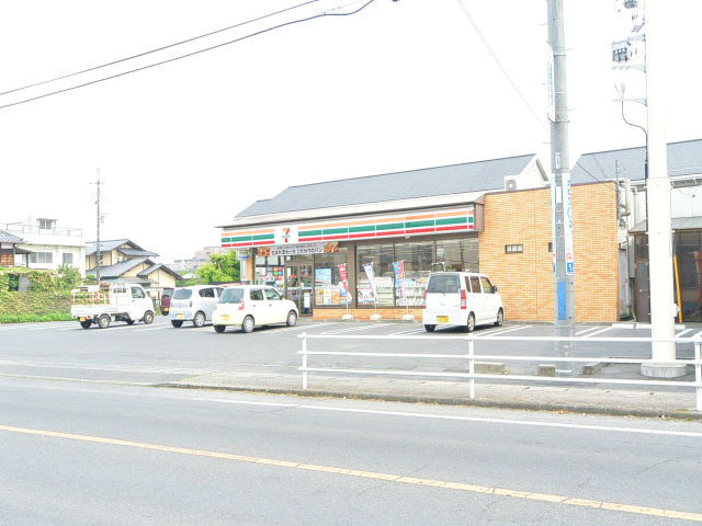 コンビニ　セブンイレブン水戸見川店（コンビニ）まで770m
