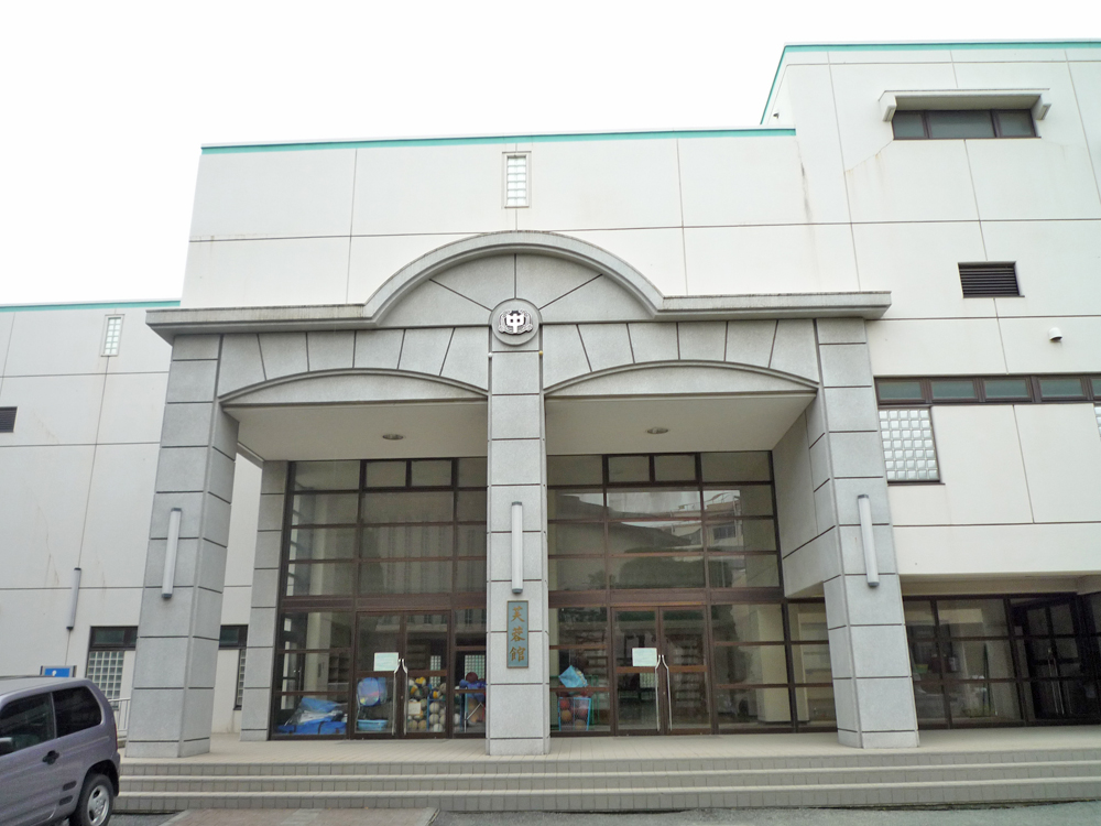 中学校　岸中学校（中学校）まで1200m
