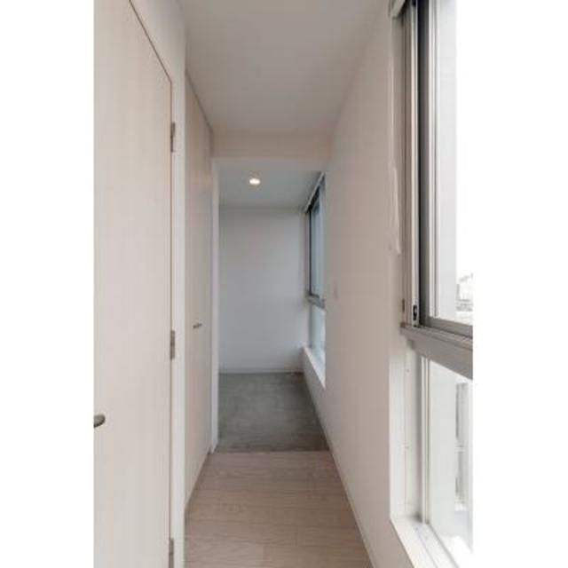 玄関　※写真は同タイプ住戸です。
