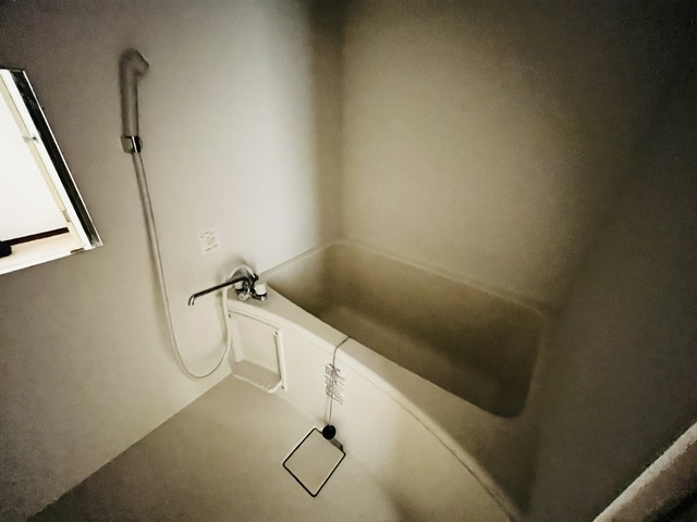 バス・シャワールーム　別部屋参考写真です。