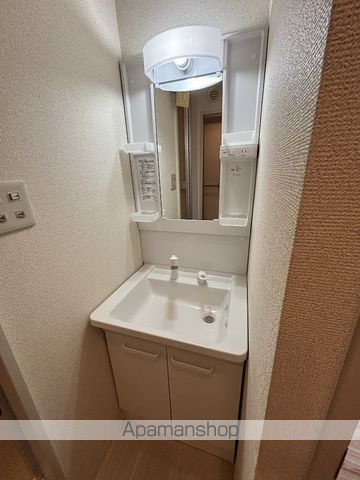 地下鉄東豊線 環状通東駅 徒歩2分 7階建 築37年の内装写真