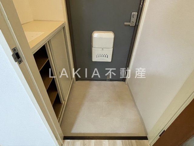 セピアハイツの玄関写真