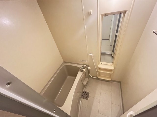 バス・シャワールーム　お風呂です