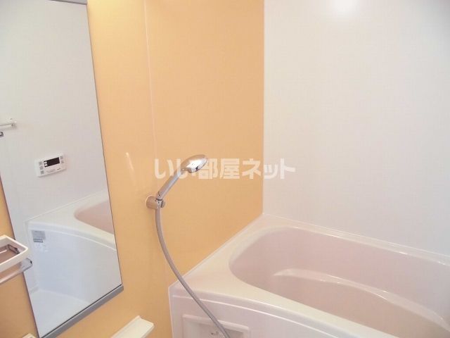 エテルノ アラの風呂写真